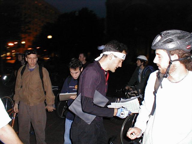 20001027-critmass-08.jpg